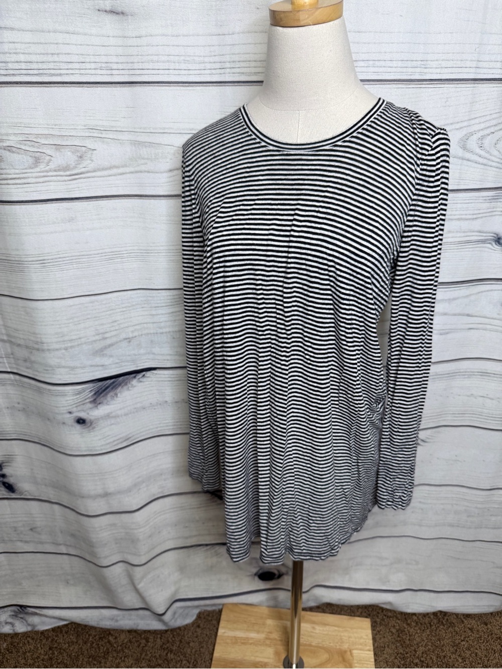 Maternity Old Navy Black & White Striped Long Sleeve Tee Shirt